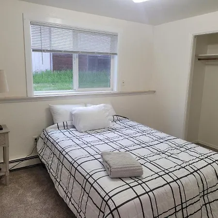Newly Furnished Relaxing Stay Fairbanks Exterior photo