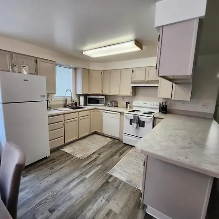 Newly Furnished Relaxing Stay Fairbanks Exterior photo